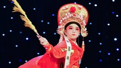 学生参加演出剧照